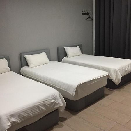 Hotel Shafura 1 Chukai Kültér fotó