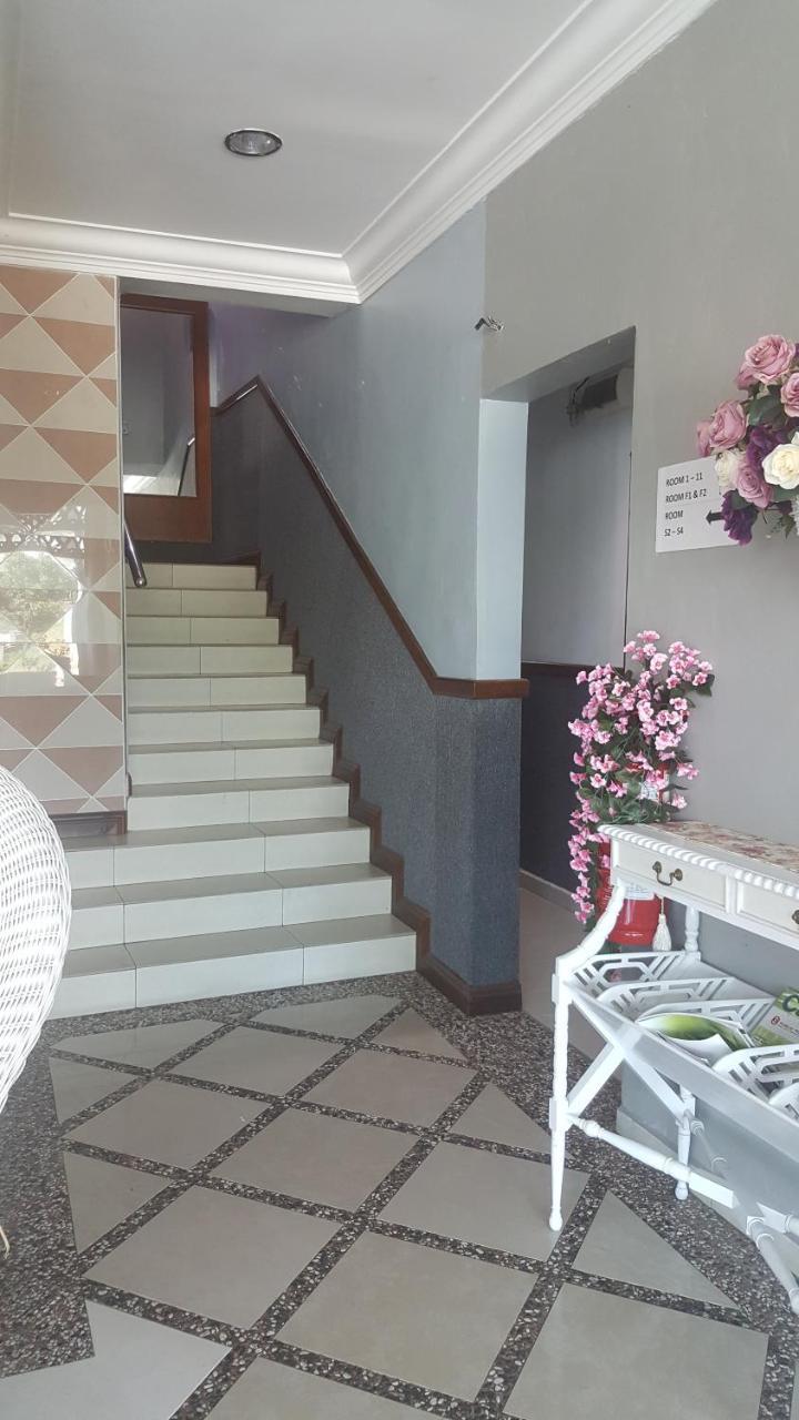 Hotel Shafura 1 Chukai Kültér fotó